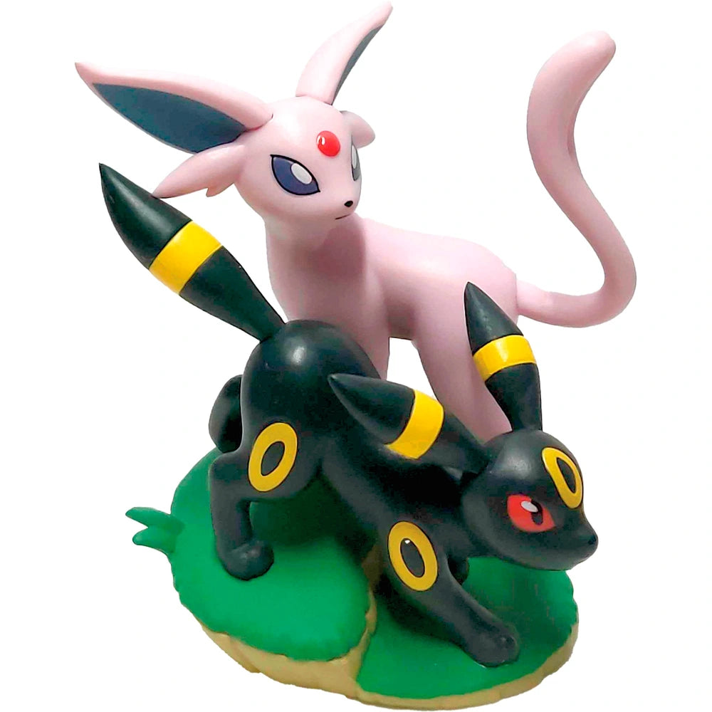 Pokemon Karten Premium-Figuren-Kollektion Karmesin & Purpur - Prismatische Entwicklungen (deutsch)